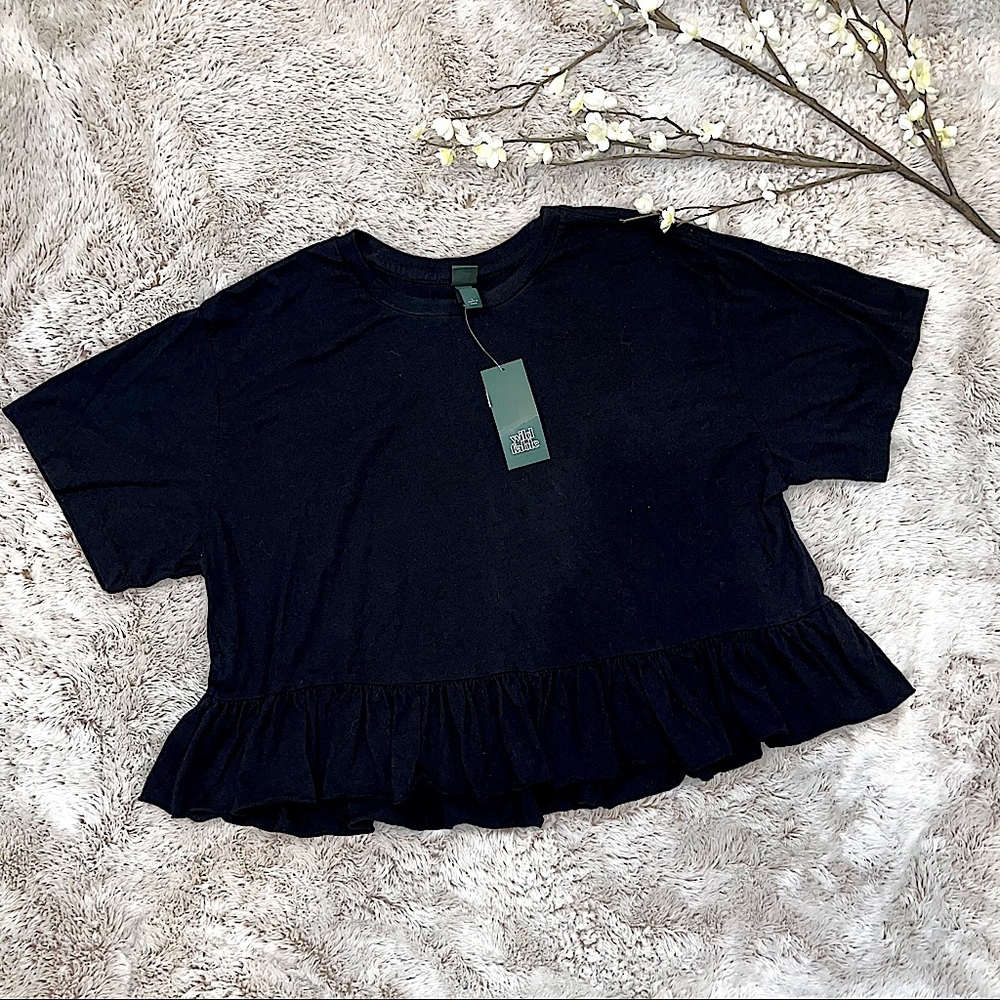 Ladies super cute black crop top T-shirt